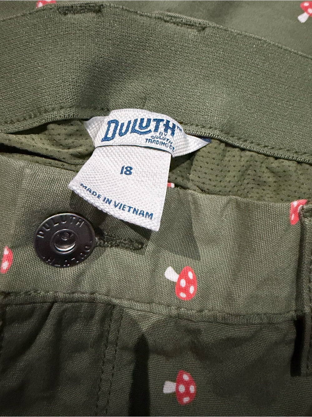 NWT Duluth Trading Company Mushroom Print Rootstock Gardening Skort - Picture 6 of 7